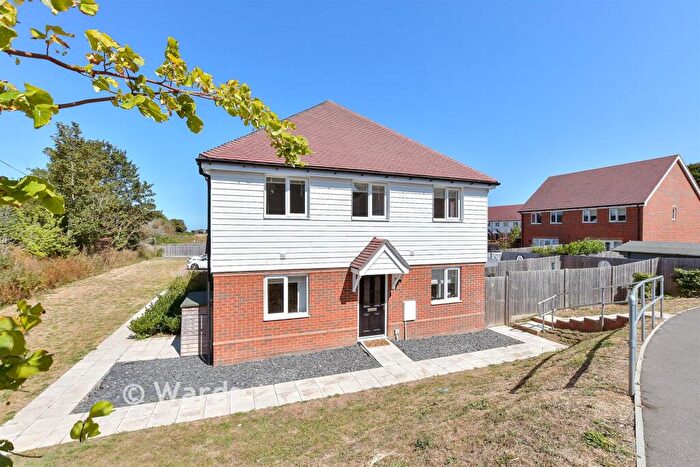 2 Bedroom End Of Terrace House For Sale In Harvey Drive, Faversham, Kent, ME13