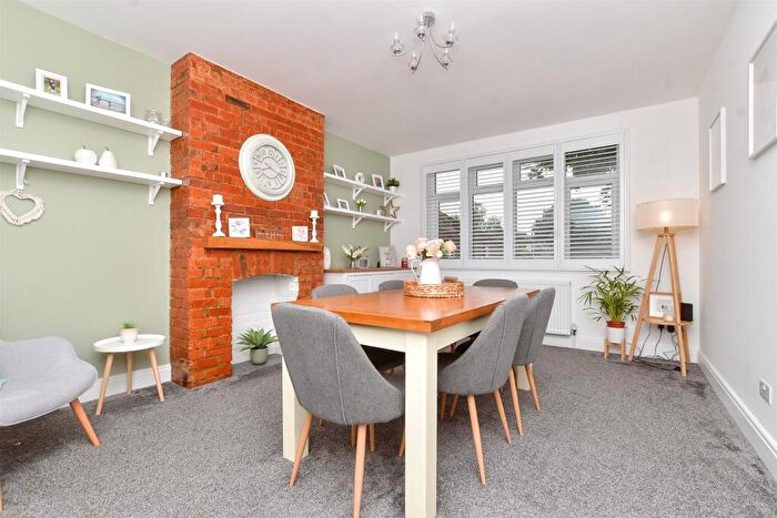 2 Bedroom Duplex For Sale In Wickham Road, Shirley, Croydon, Surrey, CR0