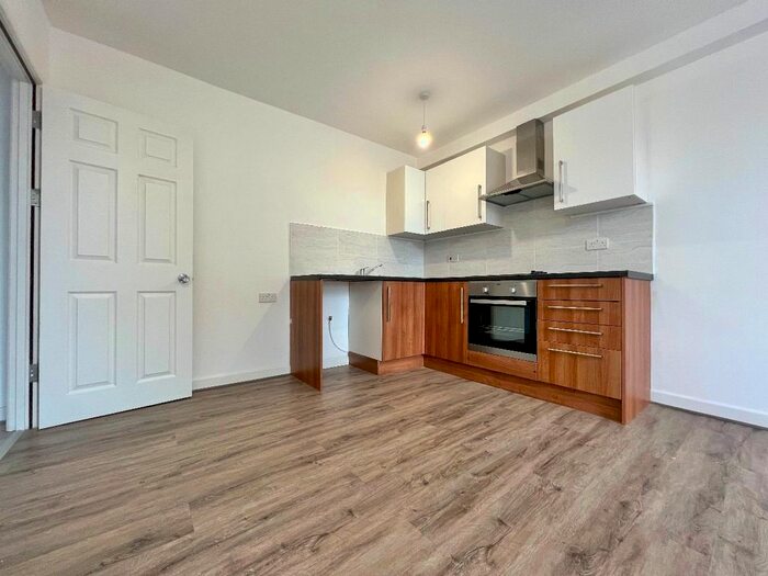 1 Bedroom Flat To Rent In Brigstock Road, Thornton Heath, CR7