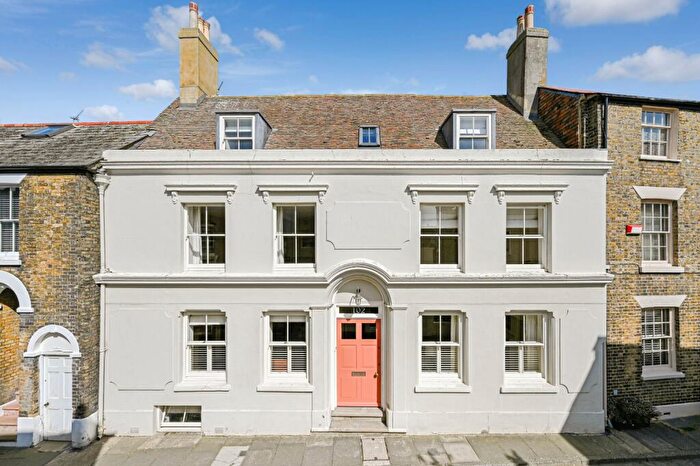 6 Bedroom Terraced House For Sale In Middle Street, Deal, CT14
