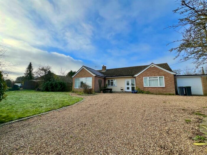 3 Bedroom Detached Bungalow For Sale In Saxham Street, Stowupland, Stowmarket, IP14