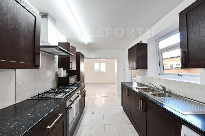 1 Bedroom Flat For Sale In Malvern Road, Maida Vale, NW6