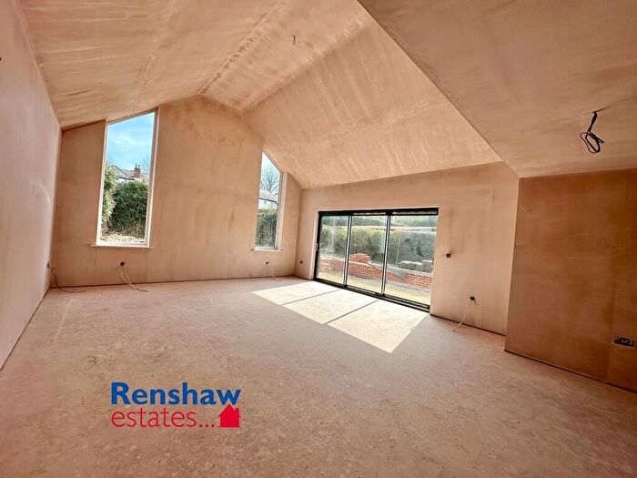 4 Bedroom Detached House For Sale In King George Avenue, Ilkeston, Derbyshire, DE7