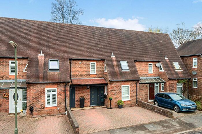 3 Bedroom Terraced House For Sale In George Denyer Close, Haslemere, GU27