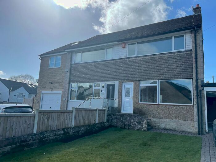 3 Bedroom Semi-Detached House To Rent In Eccles Road, High Peak, SK23