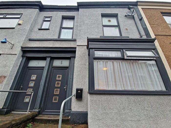 1 Bedroom Flat To Rent In De La Beche Street, Swansea, SA1