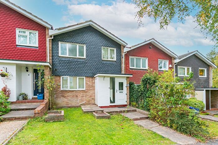 3 Bedroom Terraced House To Rent In Ivinghoe Road, Bushey, Hertfordshire, WD23