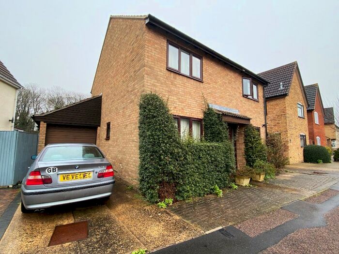 4 Bedroom Detached House To Rent In Raedwald Drive, Moreton Hall, Bury St Edmunds, IP32