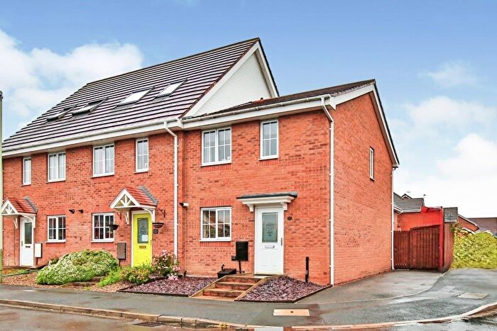 3 Bedroom Semi-Detached House For Sale In Moorfield Close, Darlington, DL1