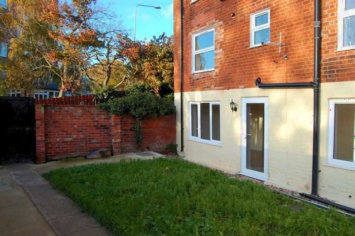 Studio To Rent In Norwich Road, Ipswich, IP1