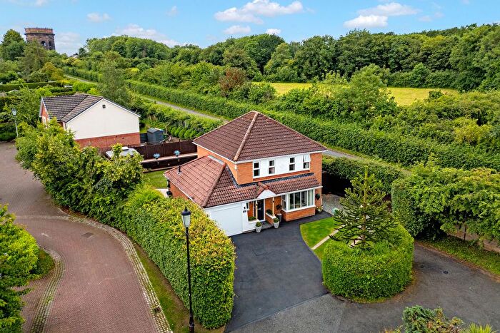 4 Bedroom Detached House For Sale In Highgate Close, Norton, WA7