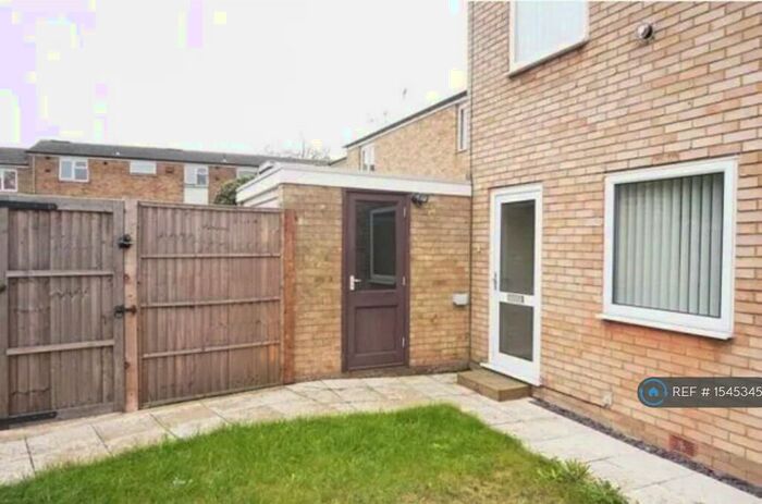 4 Bedroom Terraced House To Rent In Ascot Crescent, Stevenage, SG1