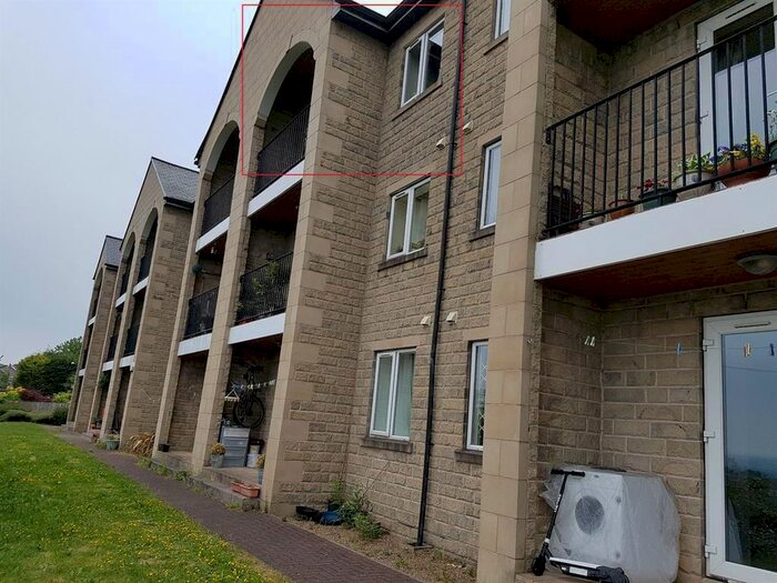 2 Bedroom Flat To Rent In Flat, Staincliffe View, Staincliffe Road