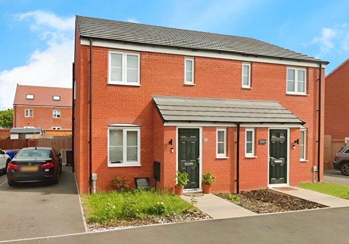 3 Bedroom Semi-Detached House For Sale In Beveridge Road, Anslow, DE13