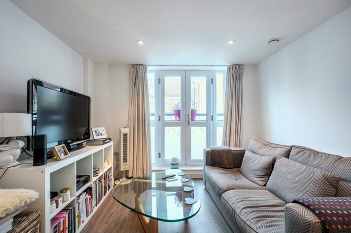 1 Bedroom Flat To Rent In Garratt Lane, Wandsworth, SW18