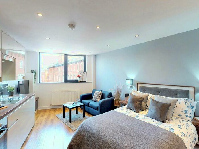 Studio To Rent In Woodhouse Square, Leeds, West Yorkshire, LS3