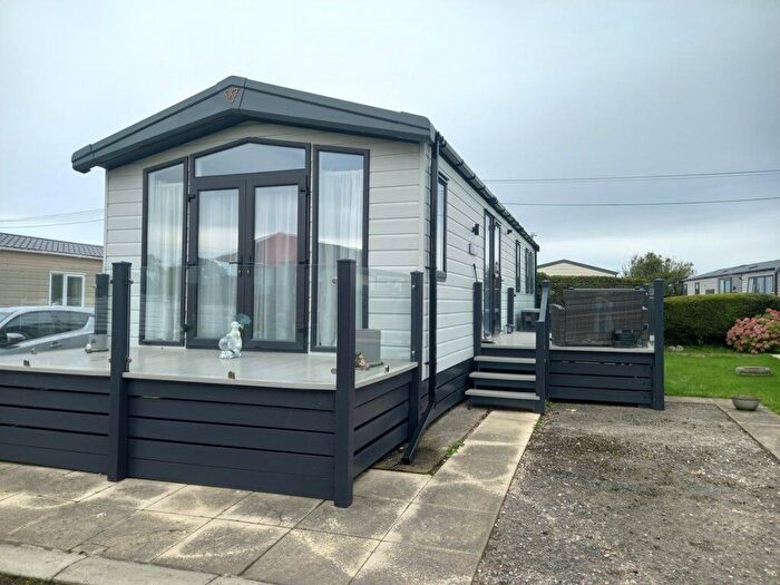 2 Bedroom Park Home For Sale In Smithy Leisure Park, PR3