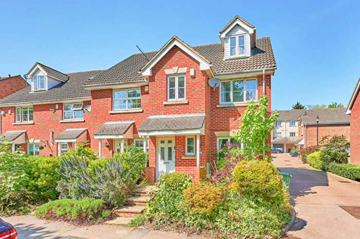 4 Bedroom Semi-Detached House For Sale In Holyrood Crescent, St. Albans, Hertfordshire, AL1