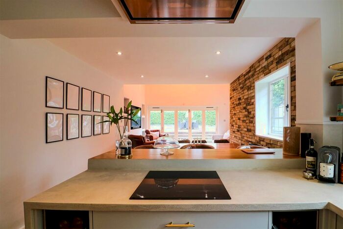 5 Bedroom Detached House For Sale In Somerville Road, Sutton Coldfield, B73
