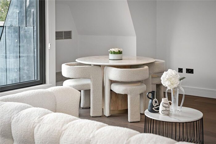 2 Bedroom Flat To Rent In Esher Heights, Portsmouth Road, Esher, Surrey, KT10