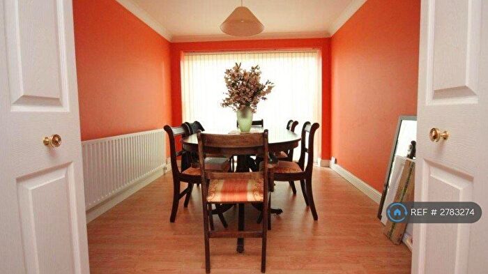 3 Bedroom Semi Detached House To Rent In Stevedale Road, Welling, DA16