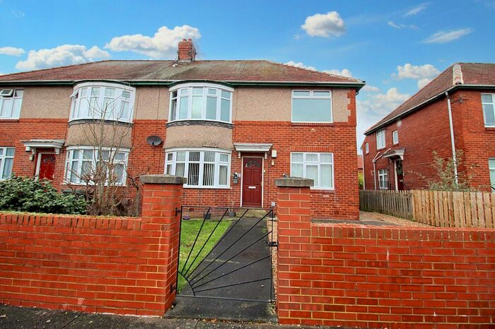 2 Bedroom Flat To Rent In Grange Road, Gosforth, Newcastle Upon Tyne, NE3