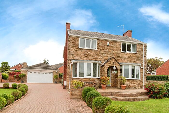 4 Bedroom Detached House For Sale In Hillcrest Drive, Castleford, WF10