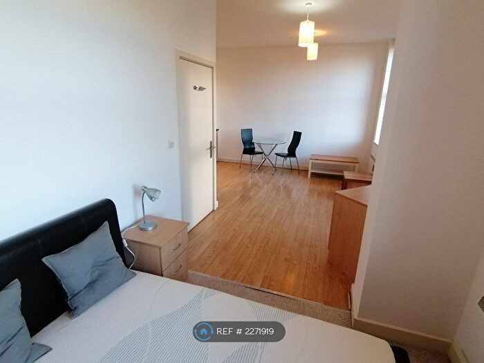1 Bedroom Studio To Rent In Mcilroys Building, Reading, RG1