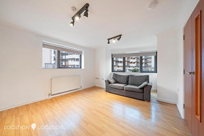 1 Bedroom Flat To Rent In Monteagle Way, London, E5