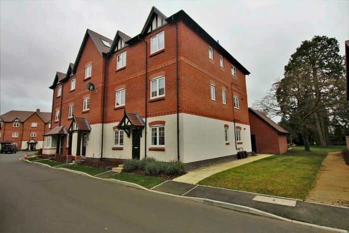 2 Bedroom Apartment To Rent In Meer Stones Road, Balsall Common, Coventry, West Midlands, CV7