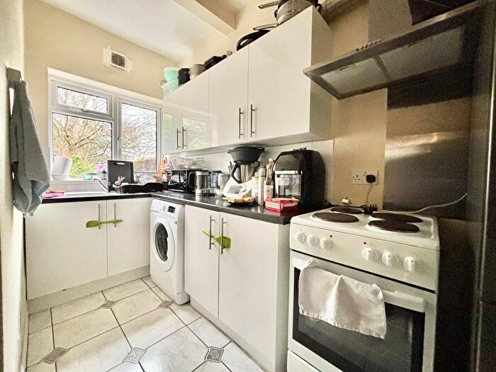 2 Bedroom Flat To Rent In Tremona Road, Southampton, SO16