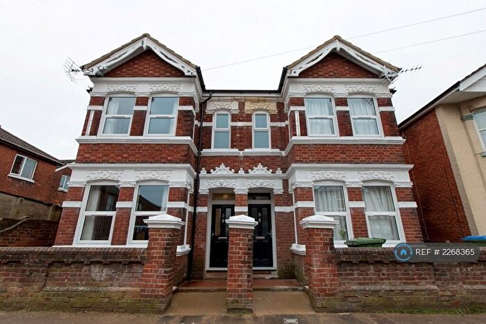 6 Bedroom Semi-Detached House To Rent In Coventry Road, Southampton, SO15