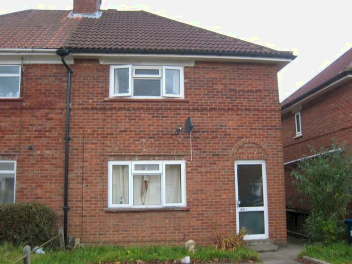 4 Bedroom House To Rent In Valentia Road, OX3