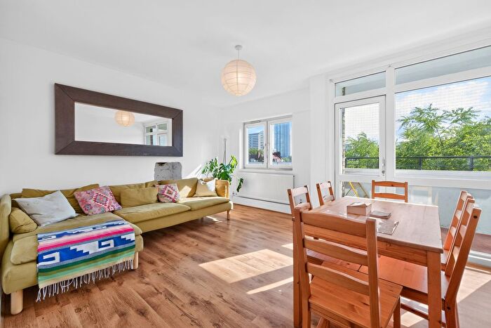 4 Bedroom Flat To Rent In Percival Street, London, EC1V