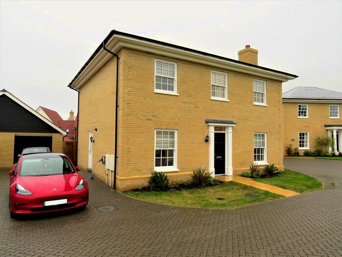 4 Bedroom Detached House For Sale In William Green Way, Blofield, Norwich, NR13
