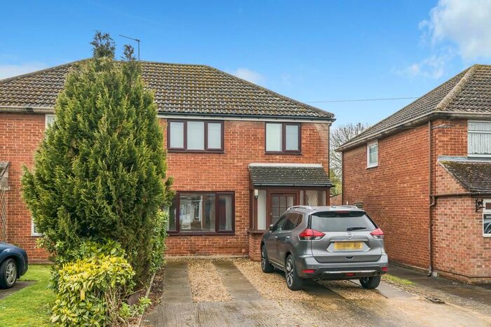 1 Bedroom Flat To Rent In Kidlington, Oxfordshire, OX5