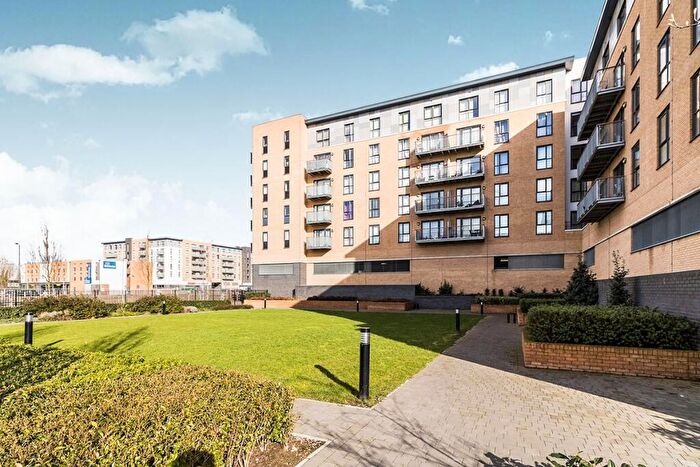 2 Bedroom Flat To Rent In Little Brights Road, Belvedere, Kent, DA17