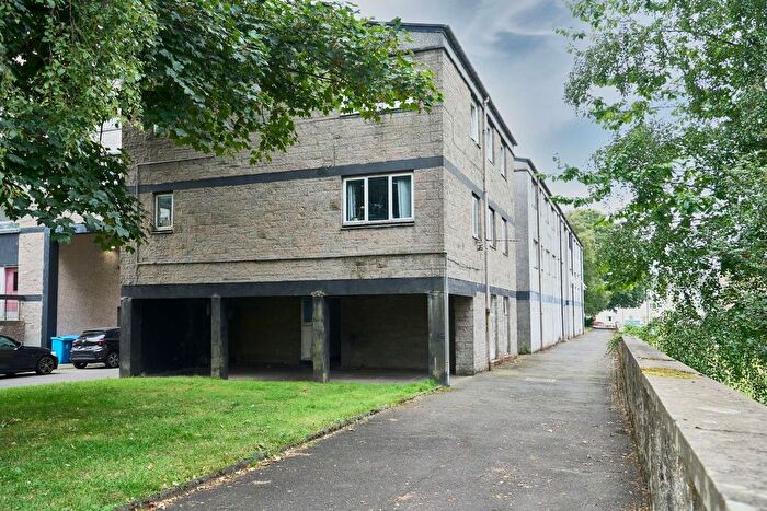 2 Bedroom Flat For Sale In Gordon Place, Camelon, Falkirk, FK1