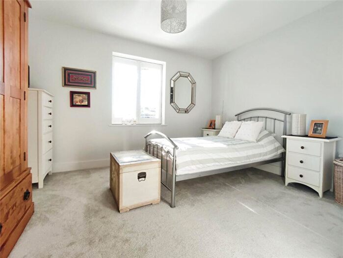 2 Bedroom Apartment For Sale In Woodlands Avenue, Rustington, Littlehampton, BN16
