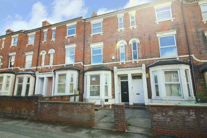 3 Bedroom Apartment To Rent In Portland Road, Arboretum, NG7