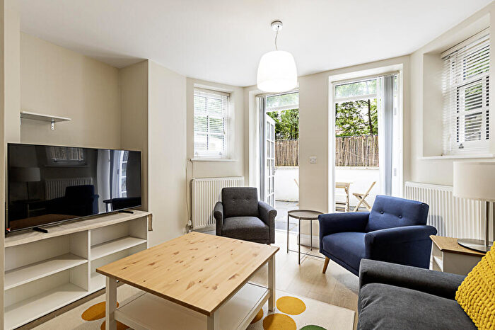 1 Bedroom Flat To Rent In Compayne Gardens, London, London, NW6