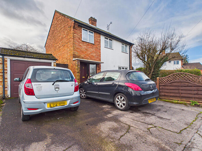 3 Bedroom Detached House For Sale In Woodley, RG5