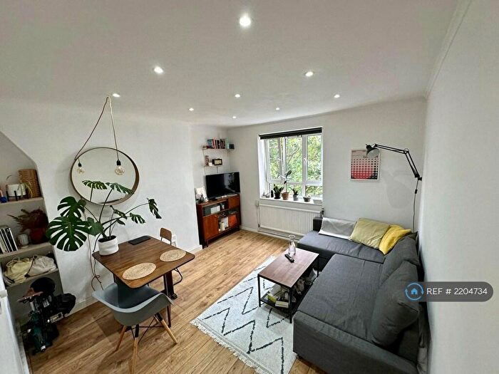 1 Bedroom Flat To Rent In Southwell House, London, N16