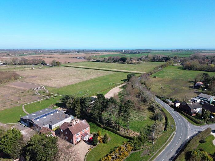 5 Bedroom Smallholding For Sale In Great Hatfield, Hull, HU11
