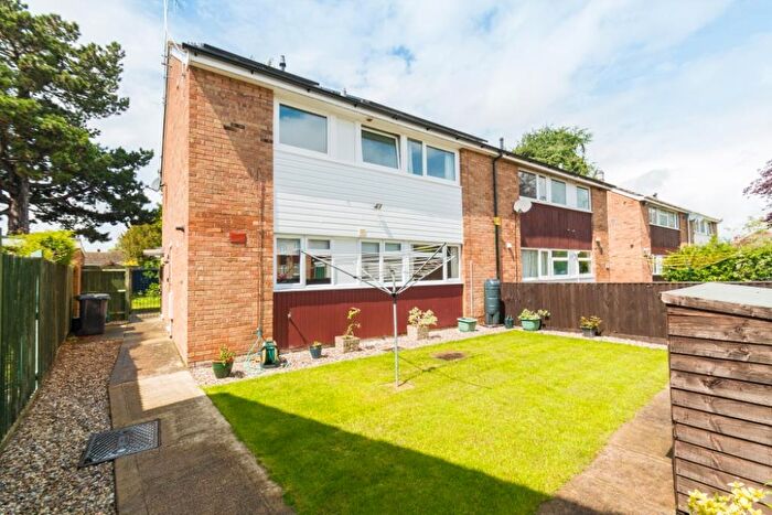 2 Bedroom Ground Maisonette To Rent In Shelley Close, Abingdon, OX14