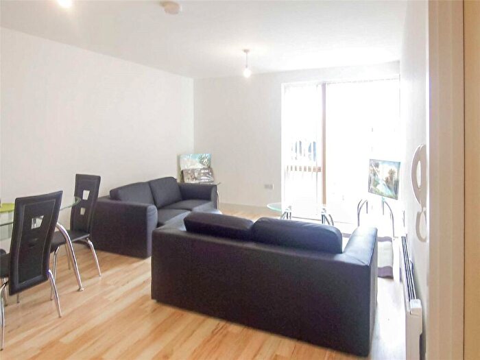 2 Bedroom Flat To Rent In Vie Building, Water Street, Castlefield, Manchester, M3