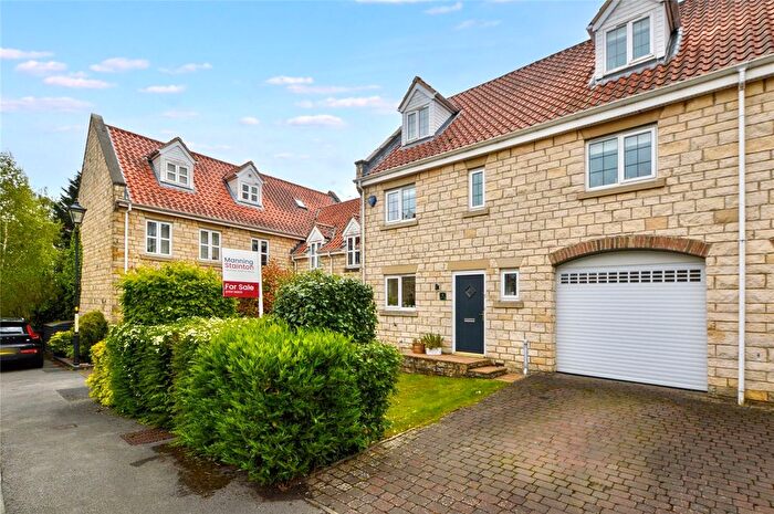 4 Bedroom Semi-Detached House For Sale In Fir Tree Court, Barkston Ash, Tadcaster, North Yorkshire, LS24