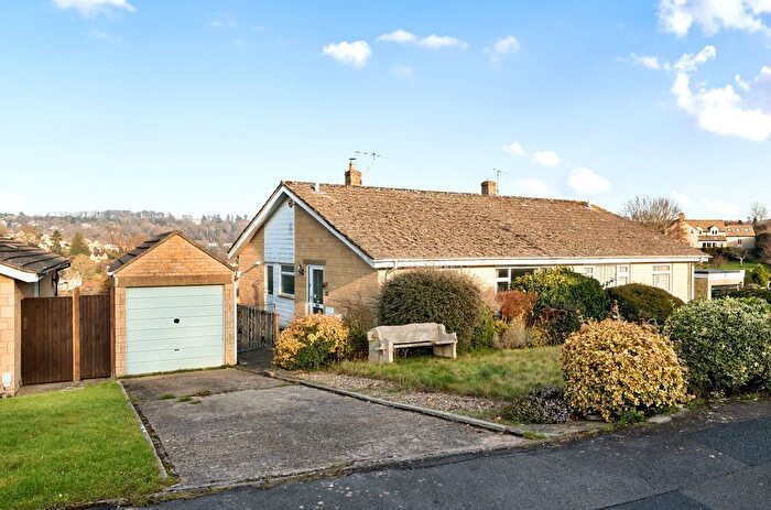 2 Bedroom Bungalow For Sale In Homefield, Shortwood, Nailsworth, GL6