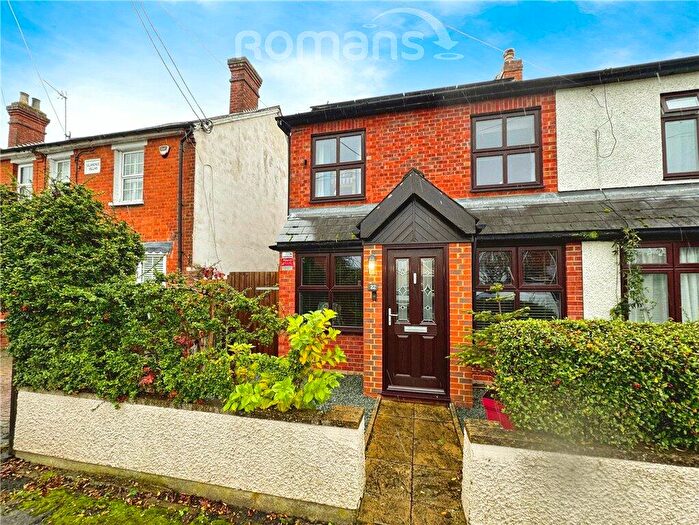 3 Bedroom End Of Terrace House For Sale In College Road, College Town, Sandhurst, GU47