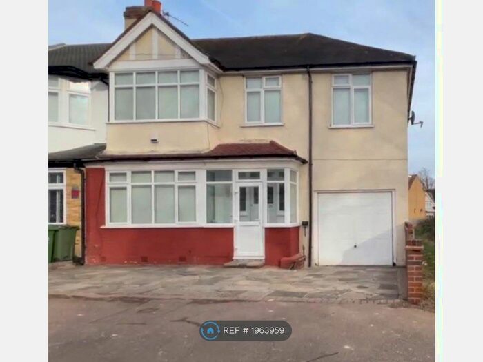 4 Bedroom End Of Terrace House To Rent In Ranfurly Road, Sutton, SM1